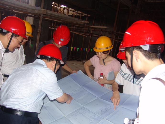 AG官网
与学校基建处进行仙林工科实验大楼建设对接