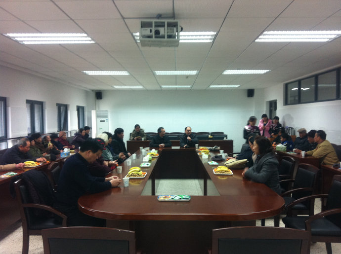 AG官网
退休老领导、老教师参观食品科学与工程楼